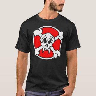 赤い十分の真珠のfrontalの海賊 tシャツ