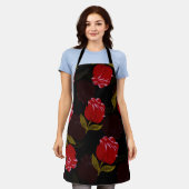 赤い半透明バラ刺繍模様 エプロン (着用した状態)