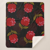 赤い半透明バラ刺繍模様 シェルパブランケット (正面)