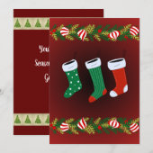 赤い吊るし靴下のフラットホリデーカードをパーソナライズ シーズンカード (正面/裏面)