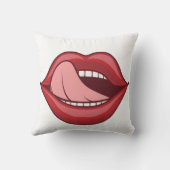 赤い唇の口を開くThunder_Cove  クッション (裏面)