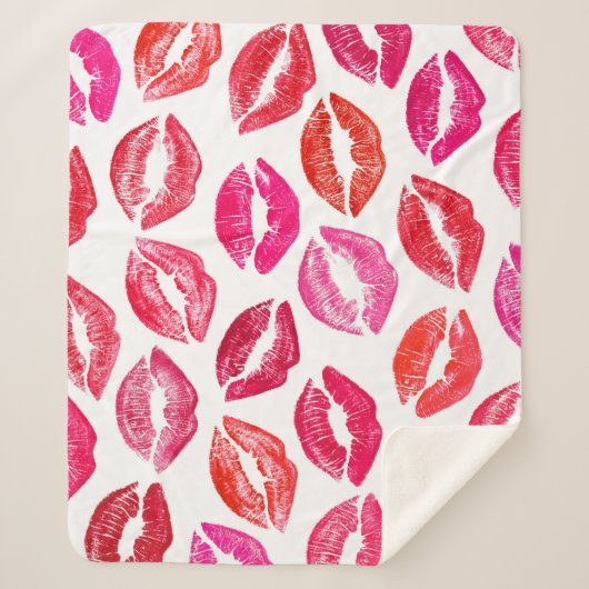 赤い唇セット、白い背景。 シェルパブランケット (正面)