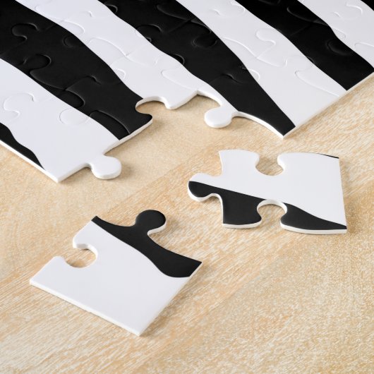 赤い唇黒と白のゼブラ ジグソーパズル (側面)