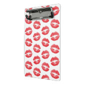 赤い唇、唇のパターン、赤い口紅、キス ミニクリップボード (アングル2)