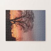 赤い夕日の空の黒いシルエット ジグソーパズル (横)