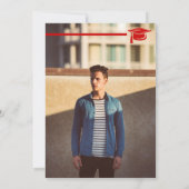 赤い太いフォントの卒業文字とキャップ 卒業式 招待状 (裏面)