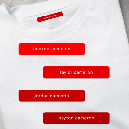 赤い子供がアイロンと呼ぶ服 ラベル