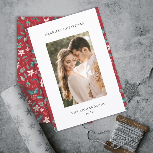 赤い実のクリスマスフラワーパターン写真 シーズンカード