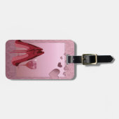 赤い小剣およびピンクのハート ラゲッジタグ (正面横)