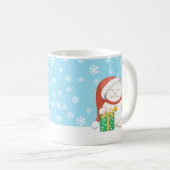 赤い帽子をかぶった白いクリスマス猫 コーヒーマグカップ (正面右)
