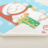 赤い帽子をかぶった白いクリスマス猫 シェルパブランケット (3/4)