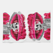 赤い帽子をかぶった笑う骨格女性 キッチンタオル (横)