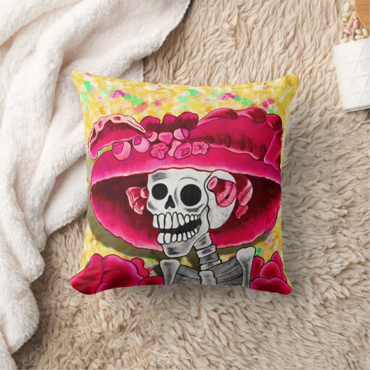 赤い帽子をかぶった笑う骨格女性 クッション (ブランケット)