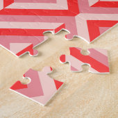 赤い幾何学的ダイヤモンドパターンのフラストレーション ジグソーパズル (側面)