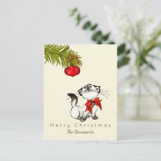 赤い弓が付いているよくはしゃぐなクリスマスの子猫 シーズンポストカード (スタンド正面)