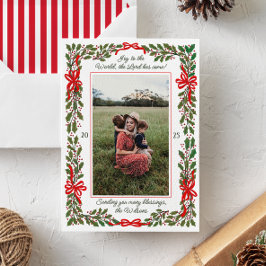 赤い弓とホリーガーランドワンフォトクリスマス シーズンカード