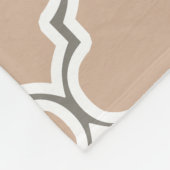 赤い弓リボンおよび白いクローバーのモノグラム フリースブランケット (角)