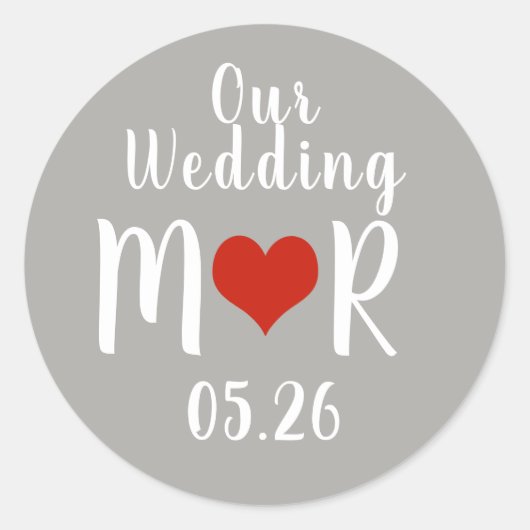 赤い愛のハートとグレー結婚のイニシャル ラウンドシール (正面)