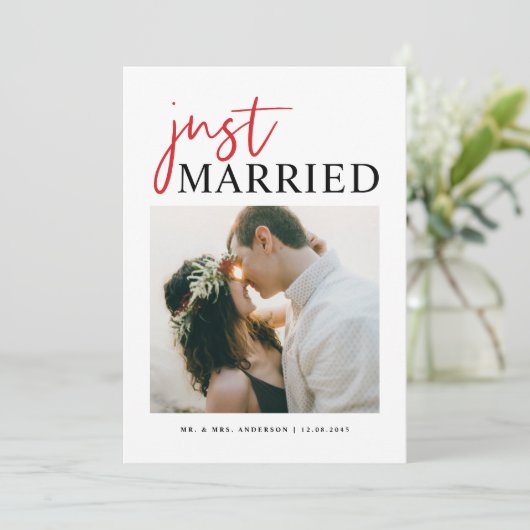 赤い手書きタイポグラフィたった今結婚しました写真 案内状 (スタンド正面)