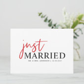 赤い手書きタイポグラフィモダンたった今結婚しました 案内状 (スタンド正面)