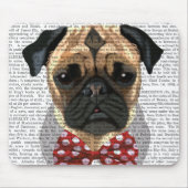 赤い斑点のあるボウタイ付きパグ マウスパッド (正面)