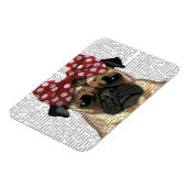 赤い斑点のある弓を頭に付けたパグ マグネット (左側)