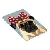 赤い斑点状の弓を頭2に付けたパグ マグネット (右側)