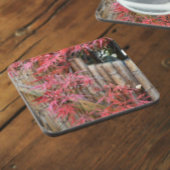 赤い日本のもじ葉と竹のフェンス コースター