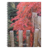 赤い日本のもじ葉と竹のフェンス ノートブック (正面)
