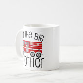 赤い普通消防車のお兄さん コーヒーマグカップ (正面左)