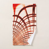 赤い曲線状のトレースを交差させ、エージングエフェクトを適用 バスタオルセット (ハンドタオル)