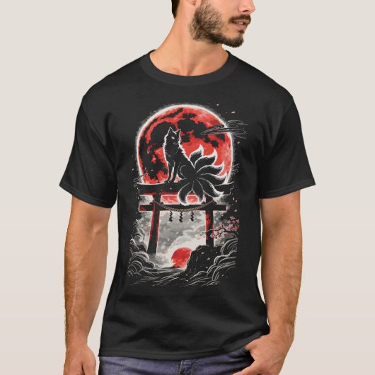 赤い月の鳥居に佇む狐 - 日本美術 Tシャツ (正面)