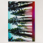 赤い木々の森を見上げる ジグソーパズル (縦)