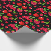 赤い果実が模様に鮮やか喜ぶ ラッピングペーパー (角)