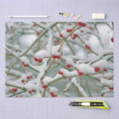 赤い果実と雪の冬の枝 薄葉紙 (クラフト)