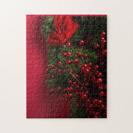 赤い果実を持つクリスマスリース ジグソーパズル (縦)