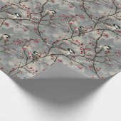 赤い果実を持つ枝に座っている鳥の束 ラッピングペーパー (角)