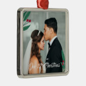 赤い果実-私達の初めてのクリスマス-結婚式の写真 メタルオーナメント (右)