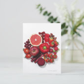 赤い果物と野菜の選択。 ポストカード (スタンド正面)