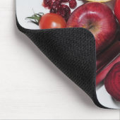 赤い果物と野菜の選択。 マウスパッド (コーナー)