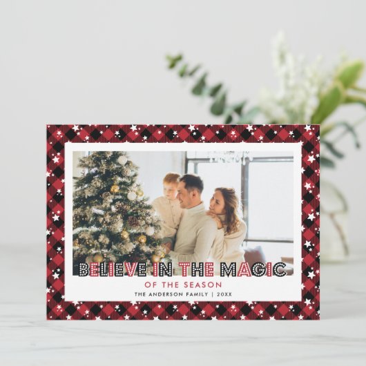 赤い格子模様の星の信じ写真クリスマスカード シーズンカード (スタンド正面)