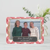 赤い格子縞と素朴な木の写真のホリデーカード 案内状 (スタンド正面)