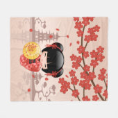 赤い桜こけし人形 - 日本の芸者 フリースブランケット (正面(横))