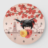 赤い桜こけし人形 - 日本の芸者 ラージ壁時計 (正面)