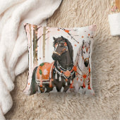 赤い森の中の馬 クッション (ブランケット)