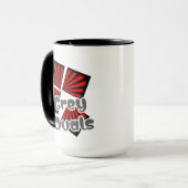 赤い正方形(ビームとグレーの楕円の文字) マグカップ (正面左)