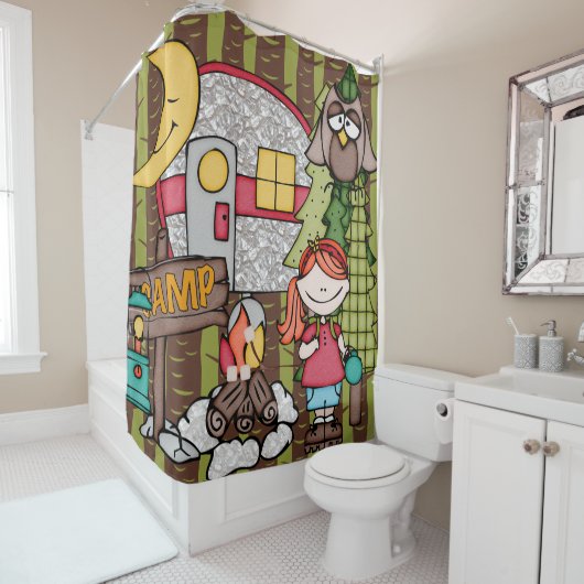 赤い毛の女の子のアウトドアのキャンプの休暇 シャワーカーテン (インサイチュ)