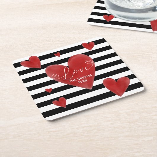 赤い水彩画のハートは及び縞で飾ります スクエアペーパーコースター (アングル)