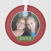 赤い水玉模様とカスタム年の写真 オーナメント (裏面)