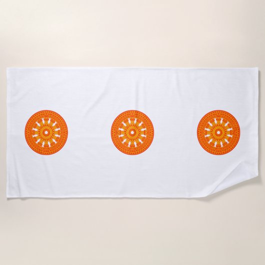 赤い法輪（仏教美術） ビーチタオル (正面)